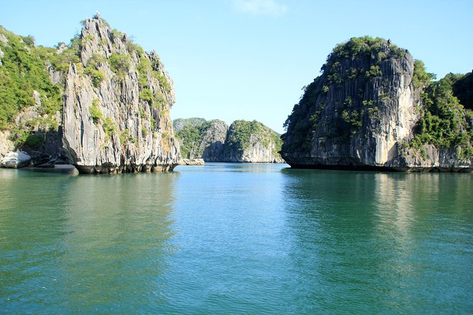 Lan Ha bay Boutique cruise 3D/2N: Kayaking - Swimming & Biking Viet Hai villages - Day 2 Biking: Cat Ba National Park Roads and Viet Hai Village Life