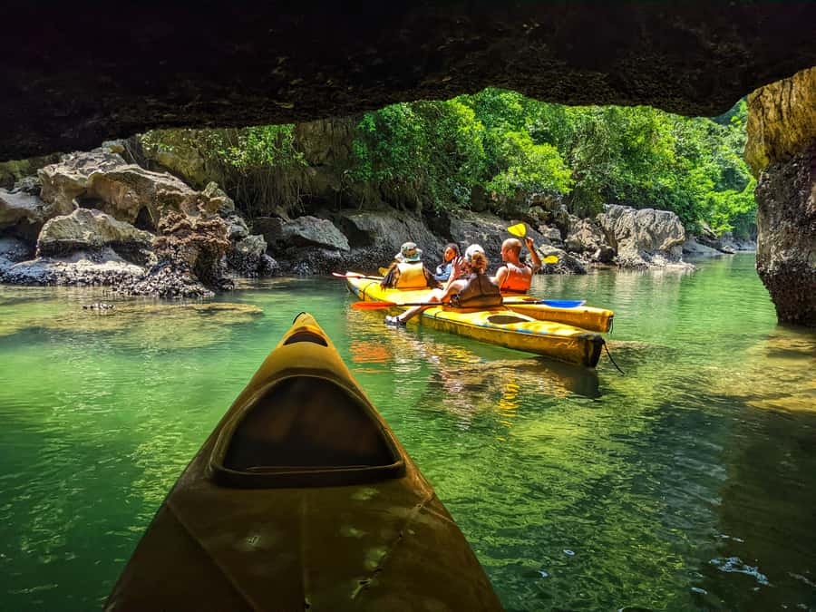 Lan Ha bay cruise and kayak (small group guaranteed) - Lan Ha and Ha Long in one day, without the crowd feel