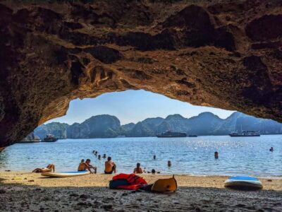 Lan Ha bay cruise and kayak (small group guaranteed) - Getting picked up in Cat Ba: simple, quick, and practical