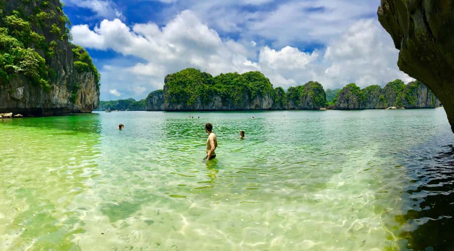 Lan Ha bay cruise and kayak (small group guaranteed) - Southern Ha Long sailing: fishing villages and arches