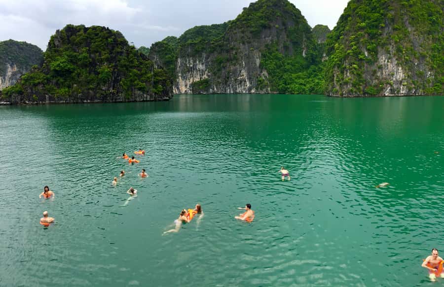 Lan Ha bay cruise and kayak (small group guaranteed) - Ba Trai Dao beach: remote, quiet, and made for swimming
