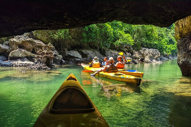 Lan Ha - Ha Long bay with local experts (small group guaranteed) - Ba Trai Dao Beach kayaking and beach hopping