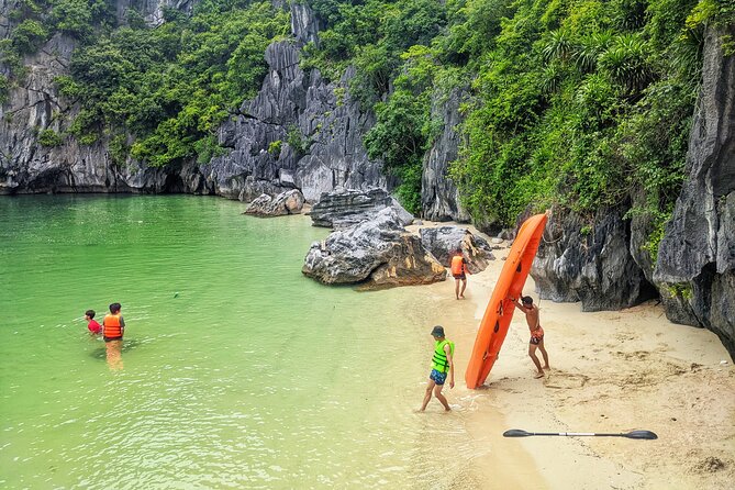 Lan Ha - Ha Long bay with local experts (small group guaranteed) - The sunset cruise back to Cat Ba