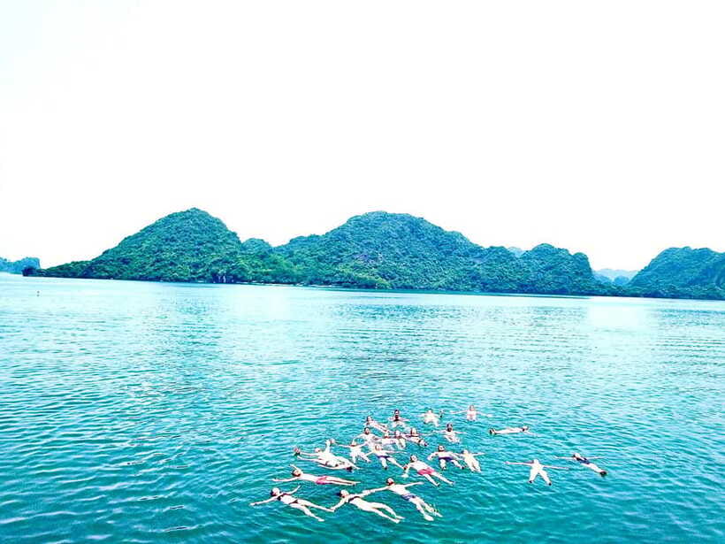 LanHa Bay : Kayaking at night see bioluminescent plankton - Squid Fishing Experience: What It Adds to the Night