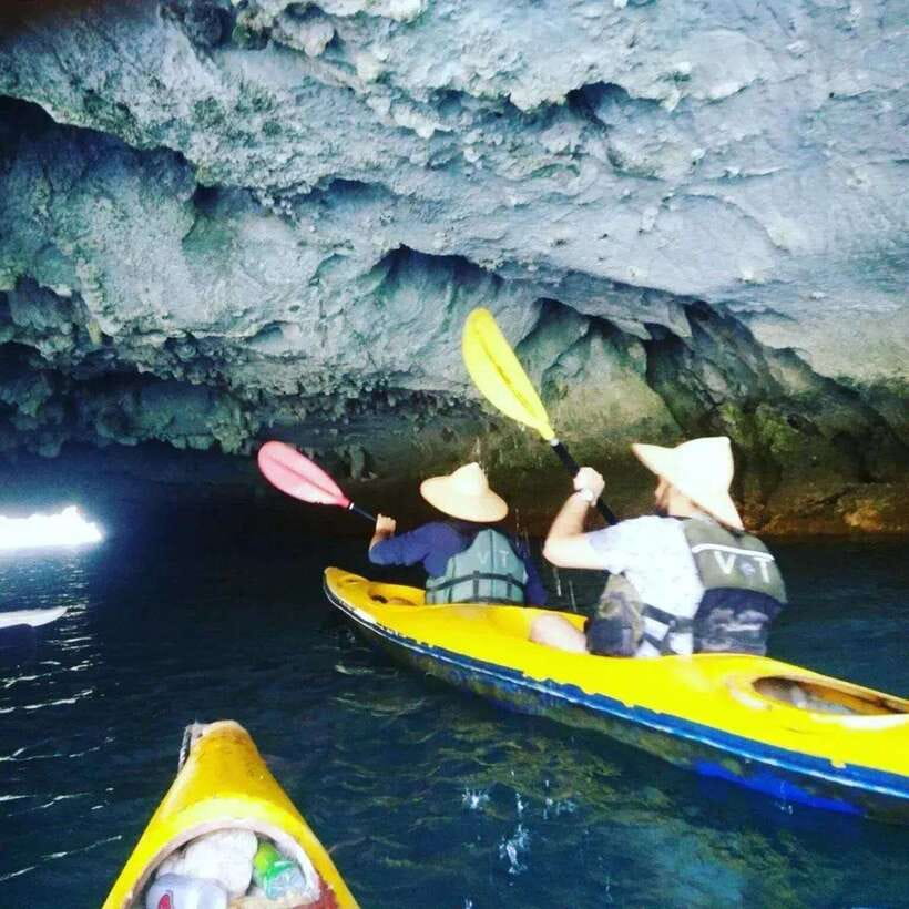 LanHa Bay : Kayaking at night see bioluminescent plankton - Timing and Route: Cat Ba Pickup to Ben Beo and Back
