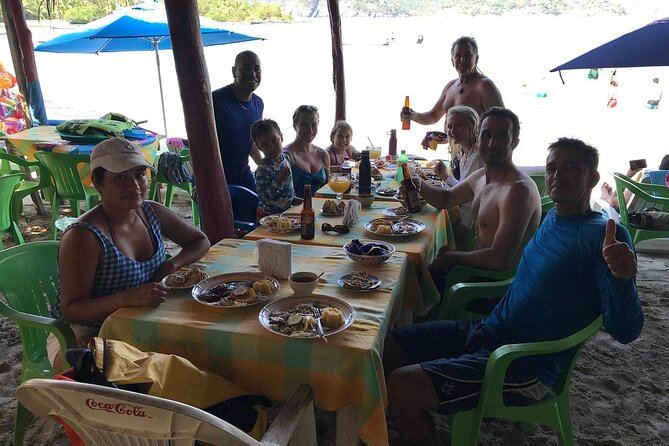 Las Gatas Kayaking and Snorkeling Tour - Hotel pickup and timing: getting a smooth start in Ixtapa and Zihuatanejo