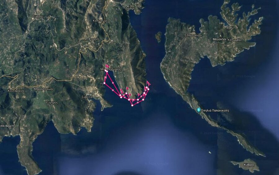 Lefkada: Hidden Blue Cave Kayak Trip with Lunch & Fruits - Paddling out of Mikros Gialos beach (and why the start matters)