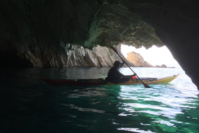 Lefkada Kayak : Explore Blue Cave with a Taste of Greece - Blue Cave time: what to expect when you get inside