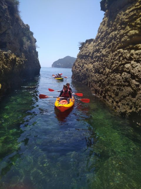 Lisbon: Arrábida Kayak and Coasteering Adventure Tour - Key things I’d pin to your map