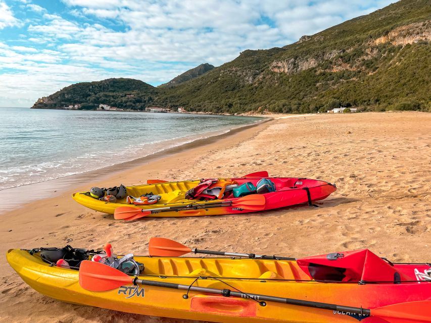 Lisbon: Arrábida Kayak and Coasteering Adventure Tour - Kayaking at Portinho da Arrábida: where the coastline turns serious