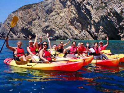 Lisbon: Kayaking & Snorkeling Tour with photos included - Meeting near Clube Naval de Sesimbra (and why it matters)