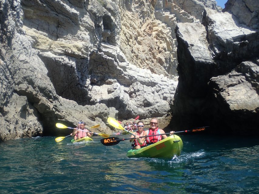 Lisbon: Sesimbra Kayak Discovery Experience - Sesimbra’s kayak setting: nature park, reserve waters, and real time on the paddle