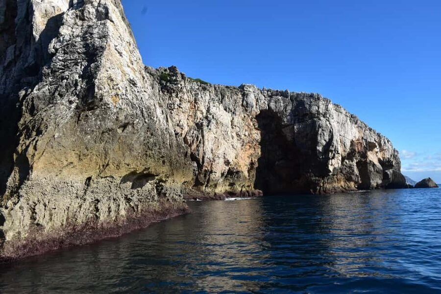 Lisbon: Sesimbra Kayak Discovery Experience - What you get for the price: why $41 can make sense (if you want this kind of day)