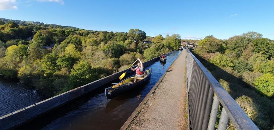 Llangollen: Guided Aqueduct Canoe Tour - Dee Valley from a sky-high vantage point