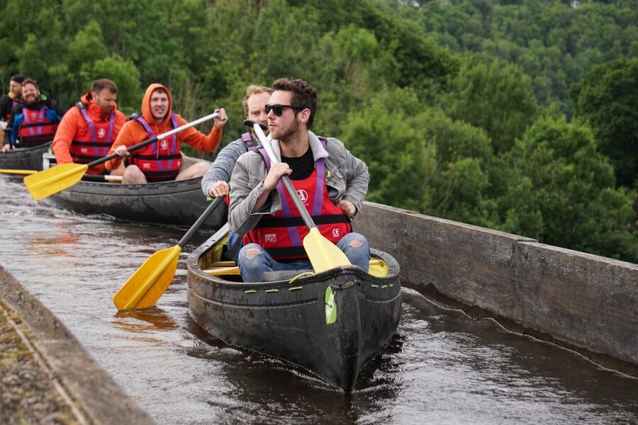 Llangollen: Guided Aqueduct Canoe Tour - Guides who make beginners feel at ease