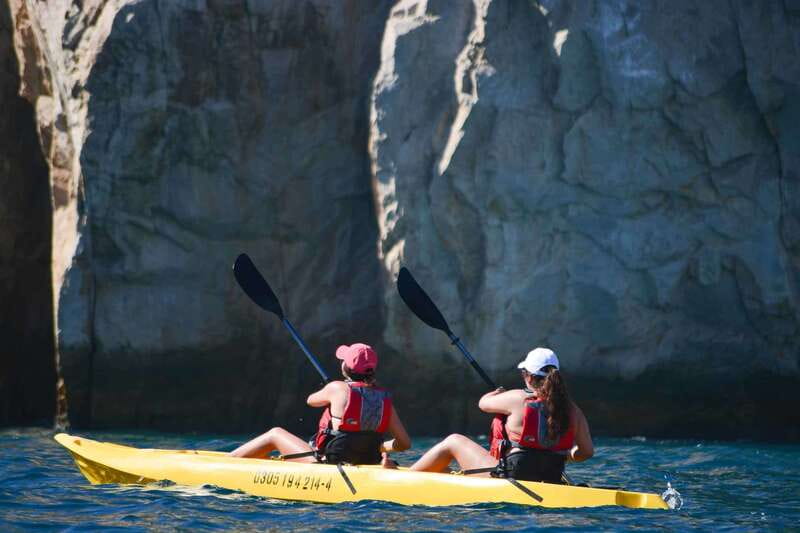 Los Cabos Arch & Playa del Amor Tour by Glass Bottom Kayak - From the shore to the Arch: paddling with a purpose