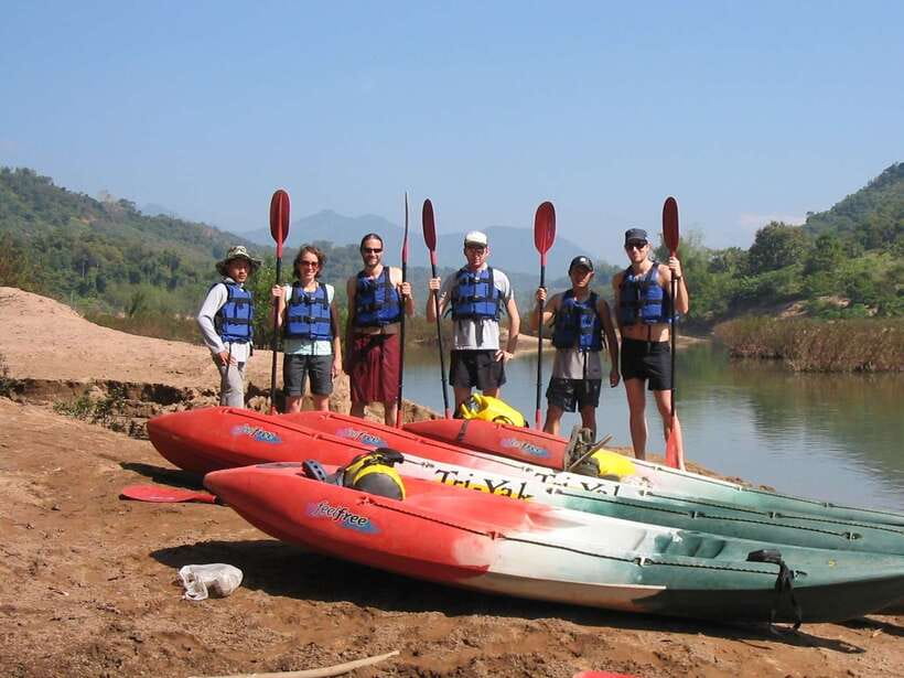 Luang Prabang: Kayak Tour to Pak Ou Caves - Small-group day rhythm: up to 12 people, English guide, pickup included