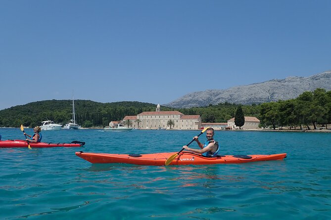 Lumbarda-Sunset Kayaking Experience with picnic: Wine and Sweets - Key highlights to pay attention to