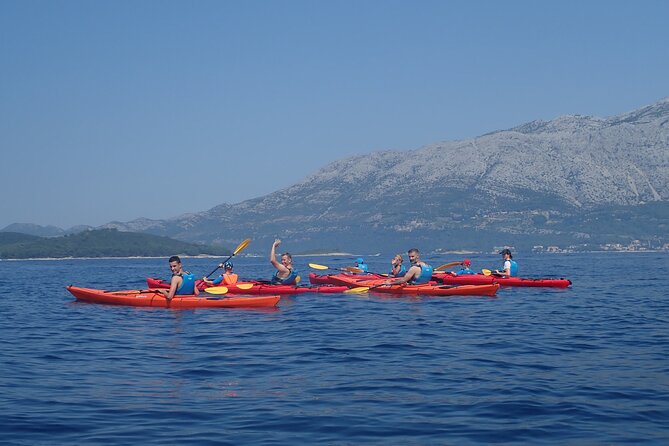 Lumbarda-Sunset Kayaking Experience with picnic: Wine and Sweets - GRK wine and the food logic: why this picnic feels better than a restaurant detour