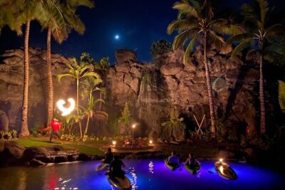 Lunar Legends Night Stand up Paddle Kayak Water Experience - Moonlit SUP or kayak: calm water, safety feel, and what “no waves” really means