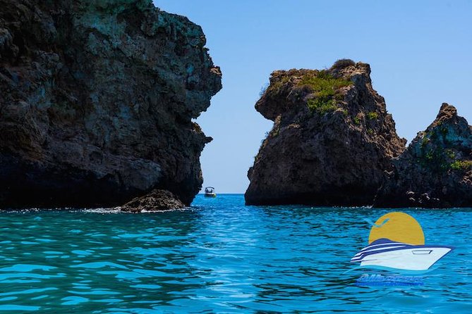 Luxury Yatch trips + Open Bar + Tapas + Paddle Surf + Snorkel - Small Group Size (Max 12): More Personal, Less Crowded