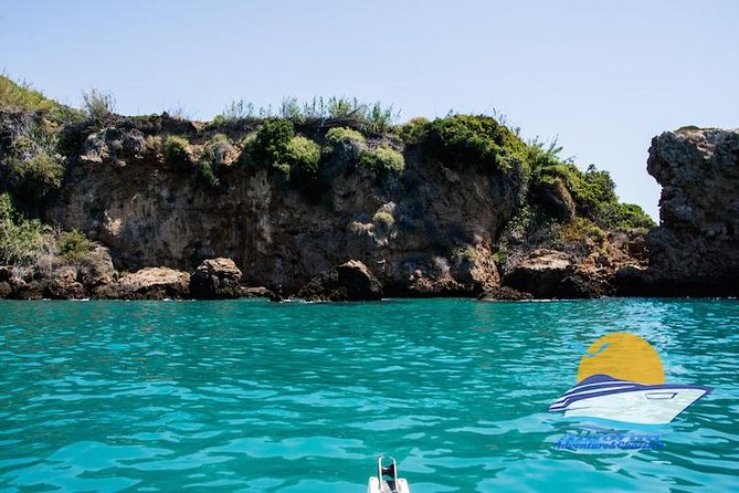 Luxury Yatch trips + Open Bar + Tapas + Paddle Surf + Snorkel - Accessibility and Who This Works For