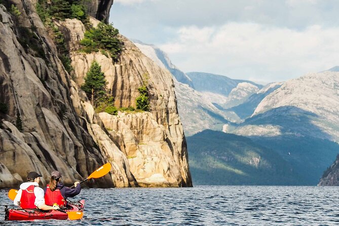 Lysefjord Kayak Safari - Fantahålå Gorge (Vagabond’s Cave): paddling where boats are part of the access