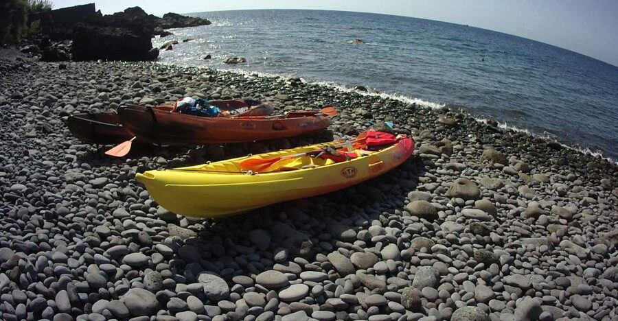 Madeira: Garajau Nature Reserve Kayak and Snorkel Tour - The harbor lesson: how beginners get their footing