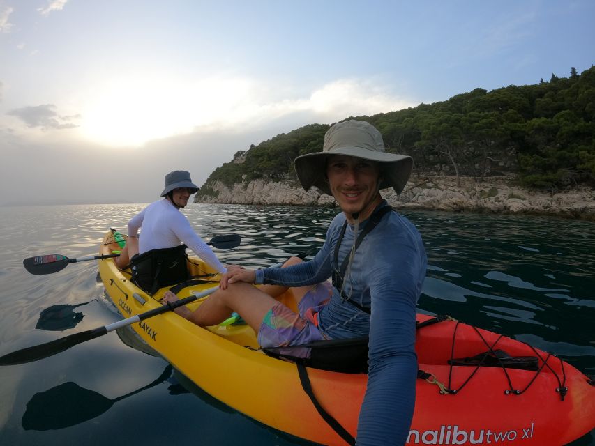 Makarska: Guided Sea Kayaking Tour with Snorkeling Stop - Key points to know