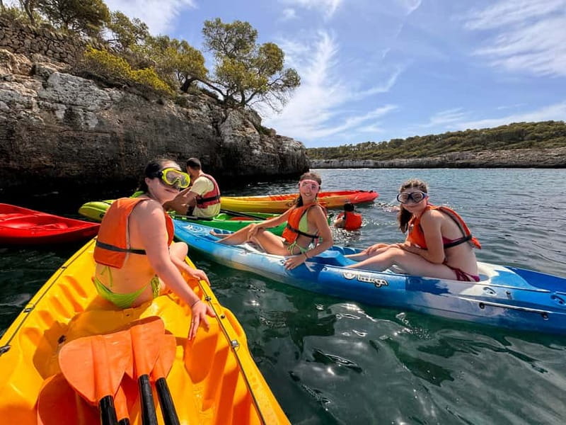 Mallorca: Kayak and Paddle Surf excursion through crystal clear water caves - Paddling to Cala Mondragó: a 30-minute route with cave-ready scenery
