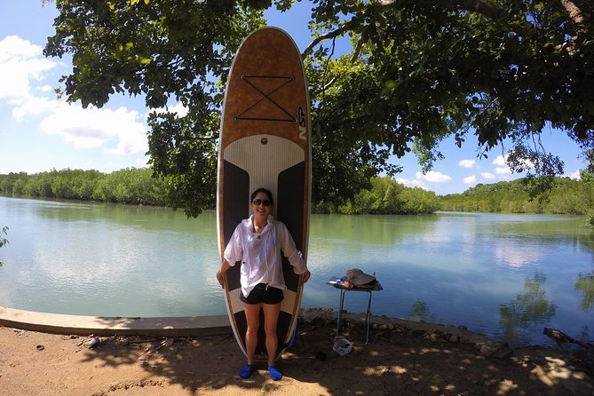 Mangroves SUP Tour Phuket - Phang Nga Bay and the fishing village: the stop that adds meaning