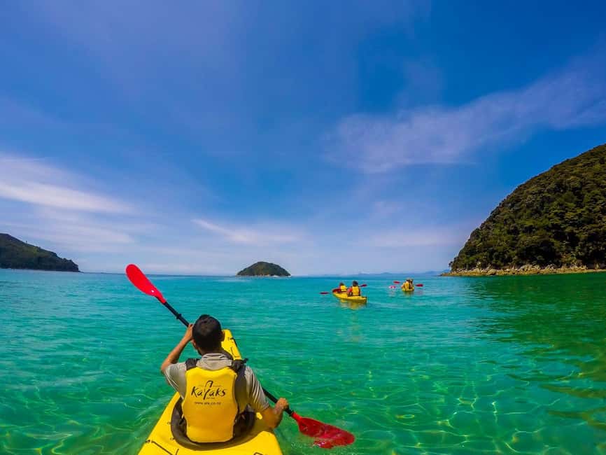Marahau: Abel Tasman Kayaks Kayak and Walk - Kayaking From Marahau Toward Observation Beach: The Park From Sea Level