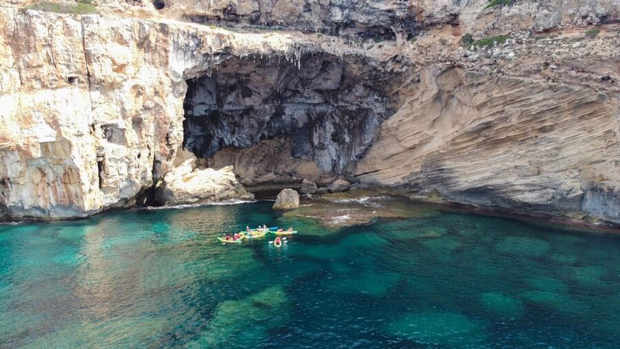 MENORCA: Kayak cave route + photo session. - Snack break at Cales Coves: local food with sea air
