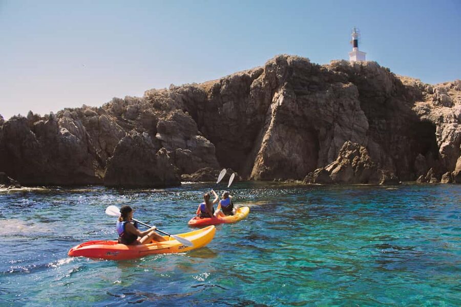 Menorca: Kayak rental in Fornells - Your 2–4 Hour Paddle Plan in Fornells Bay