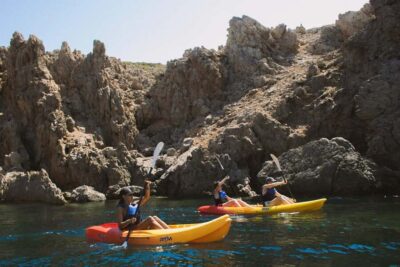 Menorca: Kayak rental in Fornells - Meeting at the Entrance to Fornells: The Wooden Cabins Detail