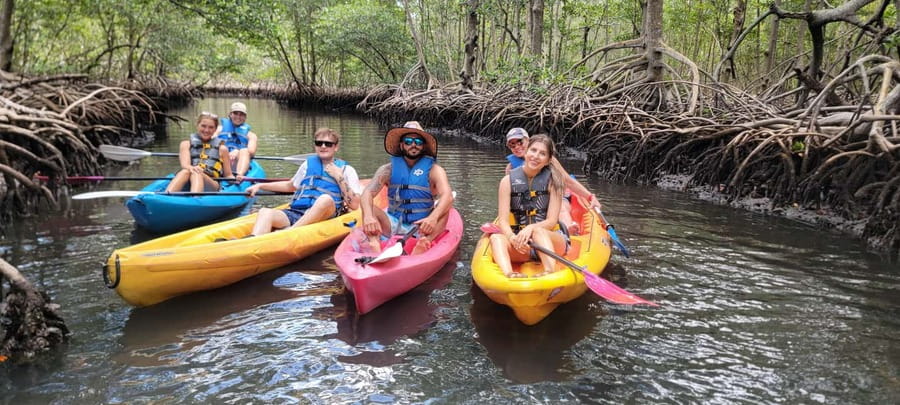 Miami: Biscayne Bay Ultimate Boat Tour with Kayak Experience - Guides and Boat Team: Friendly Coaching Makes the Day Work