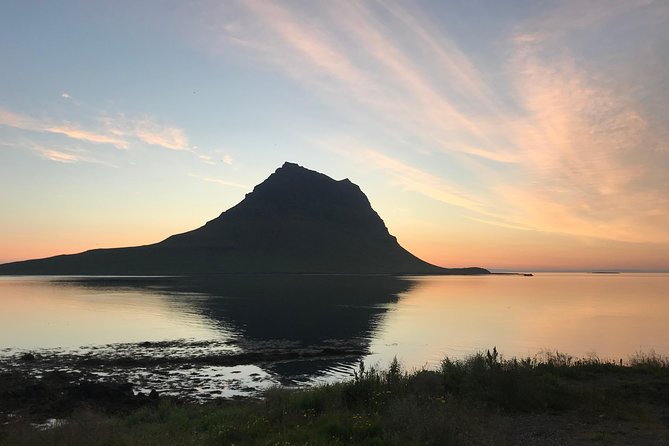 Midnight Sun Kayaking Adventure by Mt. Kirkjufell - Hot chocolate and cookies: the small finish that makes it feel complete