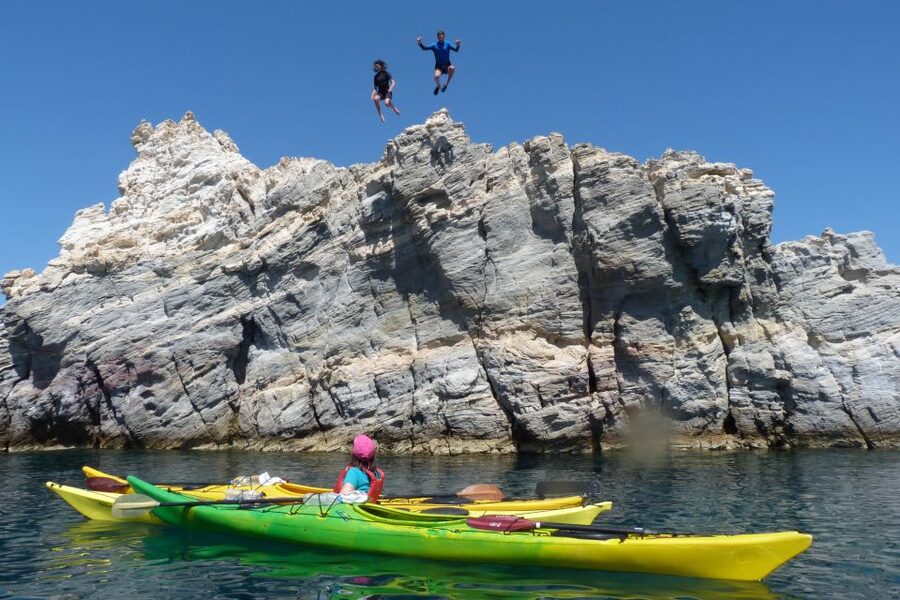Milos: Guided Kayaking Trip with Snorkelling & Lunch - Return paddle and finishing on land with photos in hand
