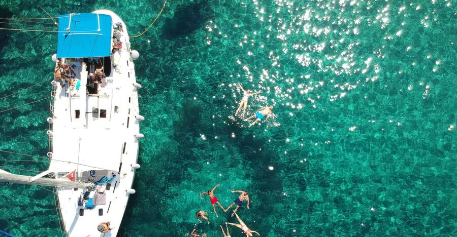 Milos: Milos and Polyaigos Snorkeling and SUP Cruise - A small-group sailing day that feels like moving through a postcard