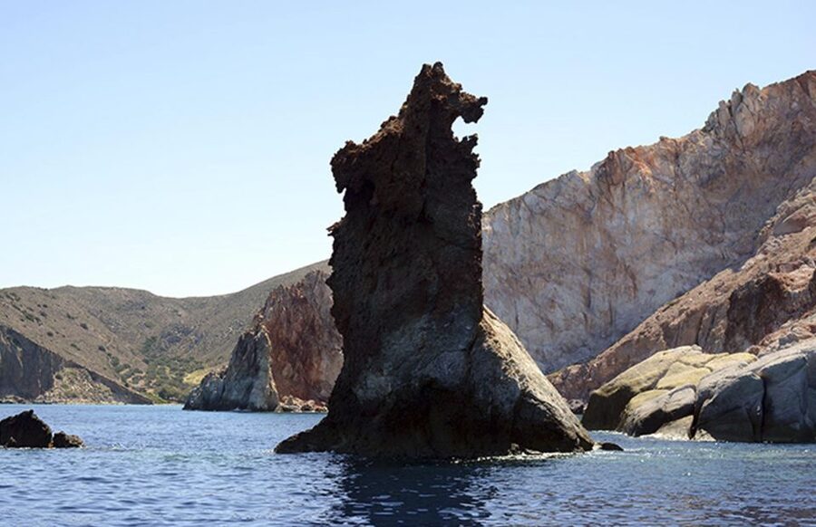 Milos: Milos and Polyaigos Snorkeling and SUP Cruise - Thiorichia and Gerakas: where the food-and-water rhythm hits