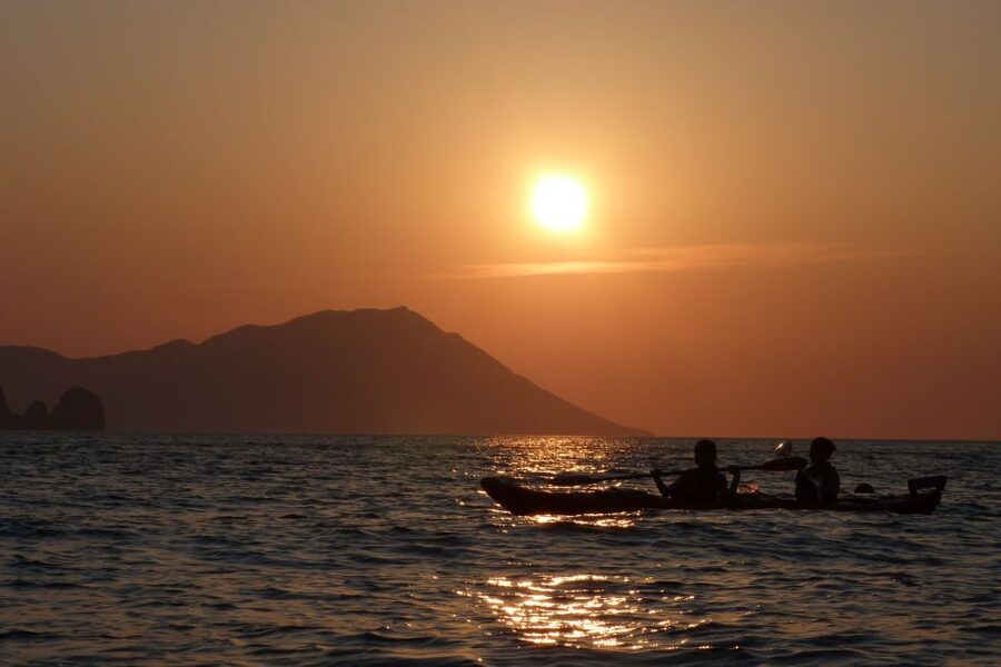 Milos: Sea Kayaking Trip at Sunset with Snack - Lagada to Klima (18:30–19:30): A Gentle Paddle With Real Coaching