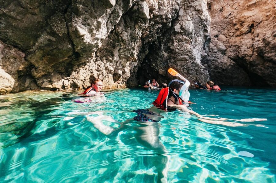 Milos: Tsigrado and Gerakas Beach Kayaking Tour - Getting Set Up: Safety Briefing and How the Kayak Feels Under You