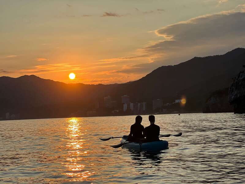 Mismaloya: Los Arcos Bioluminescent Waters Kayak & Cave Tour - From Mismaloya to Los Arcos: your first strokes set the tone