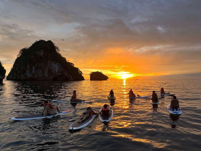 Mismaloya: Los Arcos Bioluminescent Waters Kayak & Cave Tour - Caves and grottos on a kayak: the fun part with real trade-offs