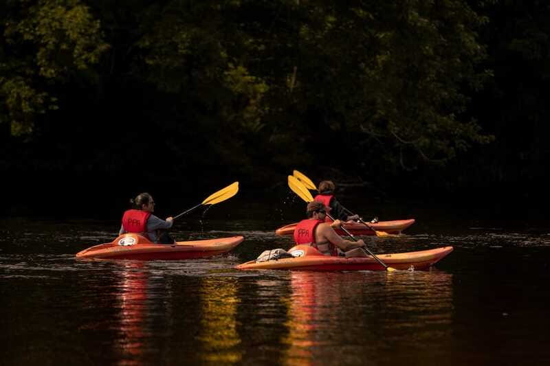 Mont-Tremblant: Self guided kayak/paddleboard on Rouge River - Beginner Comfort: Calm, Shallow Water and Rain-or-Shine Planning