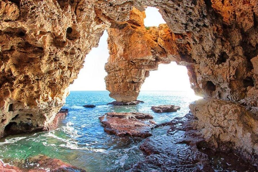 Moraig: Kayak Excursion to Moraig & Cave peces-testos - Entering Cala Moraig: why this spot starts the trip right