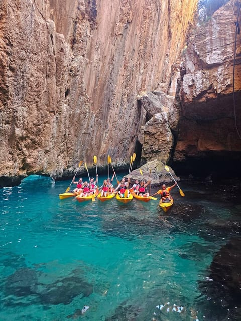 Moraira: Kayak trip from Moraira - Cap Blanc or Punta Estrella: the first look at the coastline