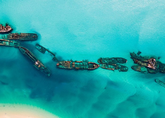 Moreton Island Day Trip (Kayak, Snorkel & Sandboard) frm Brisbane or Gold Coast - 4WD sand roads to the dunes