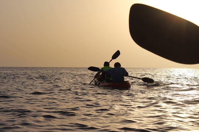 Muscat Sunset Kayak - Getting to the water: meet, gear up, then go