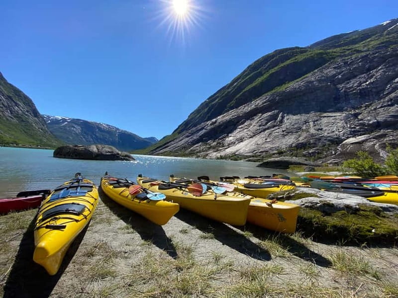 Nigards: Kayaking and Glacier Hike - Kayaking Nigardsbrevatnet: quick paddling time and big glacial views